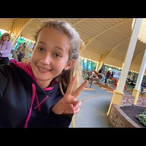 Meet your Posher, Allison